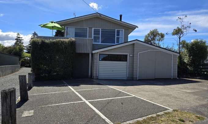 Rainbow Point Apartment | 25 Rainbow Drive, Taupo