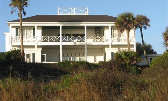 Sawgrass House | 250 Feet Oceanfront Property-Gorgeous Pool and Private Garden!