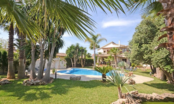 Inca Ski Chalet | 250 m² Chalet ∙ 4 bedrooms ∙ 8 guests