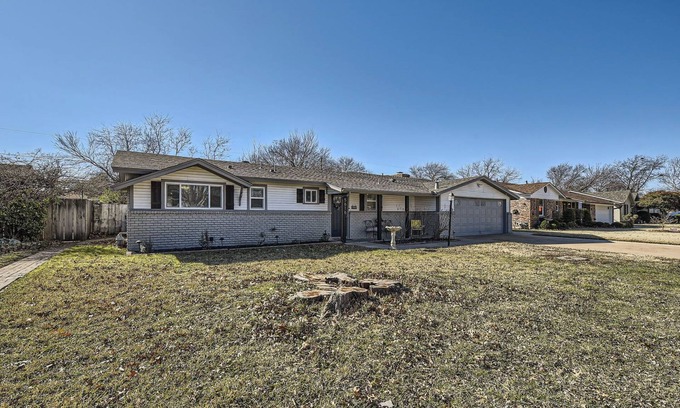 Haltom City House | 25min from Ft. Worth Stock Show & Rodeo, area attractions