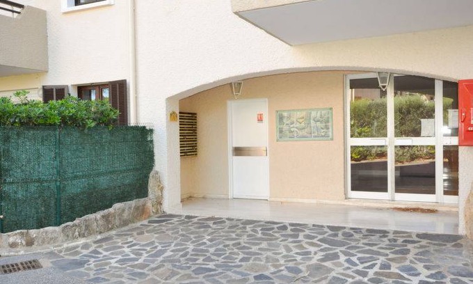 Cavalaire-sur-Mer Apartment | 26 m² Apartment ∙ 1 bedroom ∙ 3 guests
