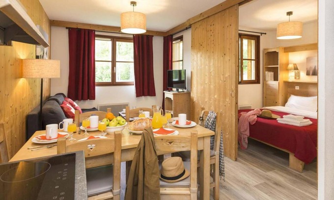 Saint-Sorlin-d'Arves Apartment | 26 m² Apartment ∙ 1 bedroom ∙ 4 guests