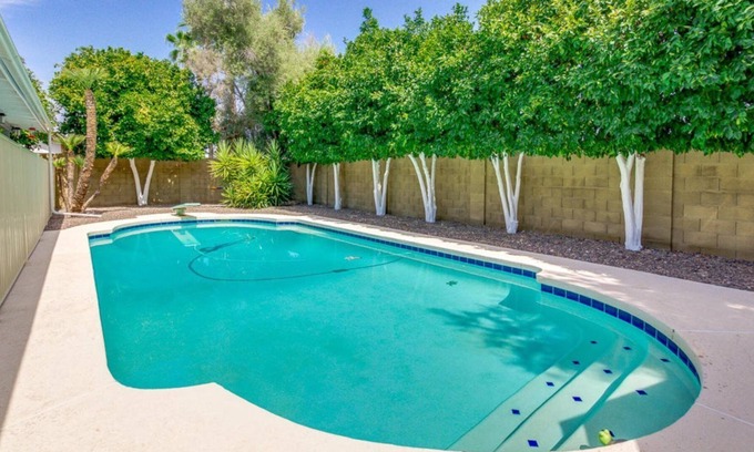Clearview House | 2602 Phoenix