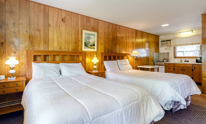 Alton Bay Hotel | 28 m² Hotel ∙ 4 guests
