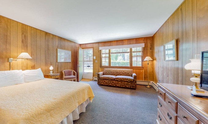 Alton Bay Hotel | 28 m² Hotel ∙ 4 guests
