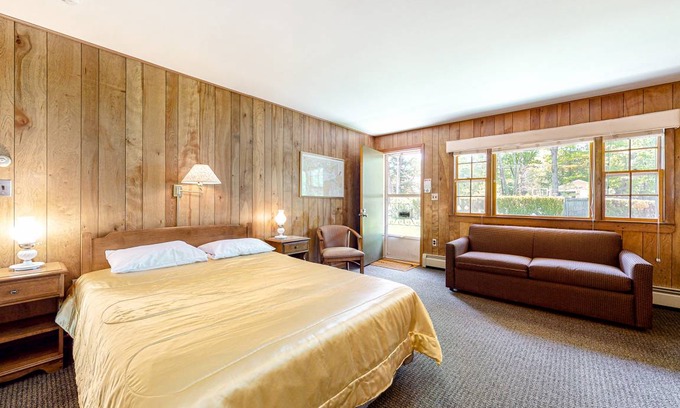 Alton Bay Hotel | 28 m² Hotel ∙ 4 guests