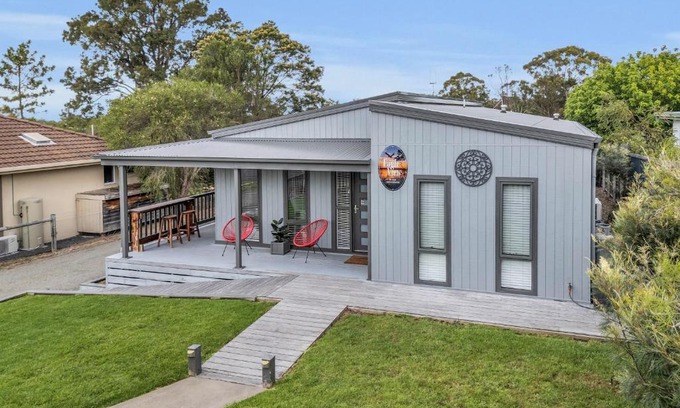 Mallacoota House | 29 Mirrabooka Road, Mallacoota - Eagle View House
