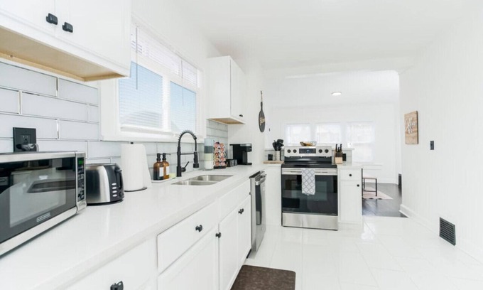 Kansas City House | 29) Perfect for Companies!