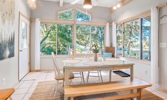 Saint Helena Island House | 292 Tarpon