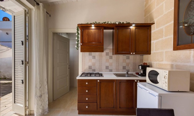 San Pietro in Bevagna House | 2933 Villetta Patrizia - Monolocale by Barbarhouse