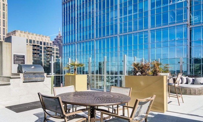 Midtown Apartment | 2B Midtown condo including a King Bed w/ View Free Parking