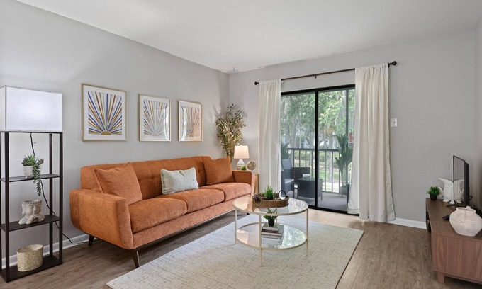 Montgomery Condo | 2bd/2ba Condo * Renovated * Condo in Savannah*30+ day stay *Pool