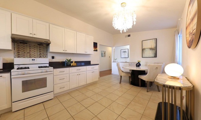 Rowland Heights House | 2bd home in Rowland Heights in quiet neighborhood with spacious backyard
