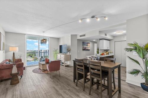 Allapattah Apartment | 2Bedroom 2 Bath condo 10 Mins Walking To Jackson Memorial Hospital