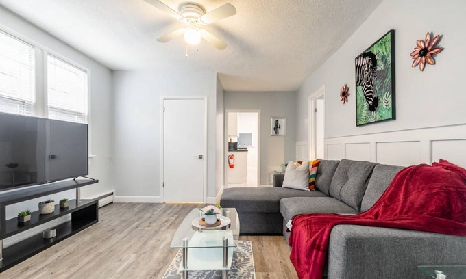 Kirkendall North Apartment | 2BR Apt close to Trails, Parks & Waterfalls!