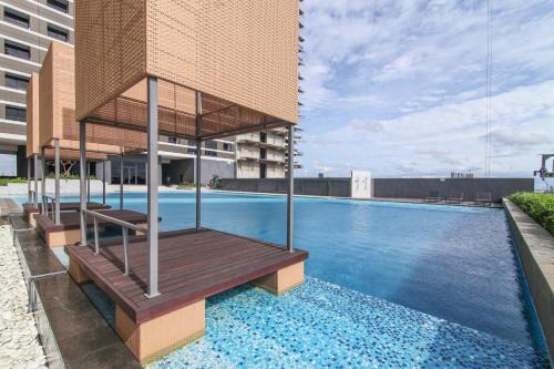 Pinang Apartment | 2BR Collins 1535 W Pool & Free Parking