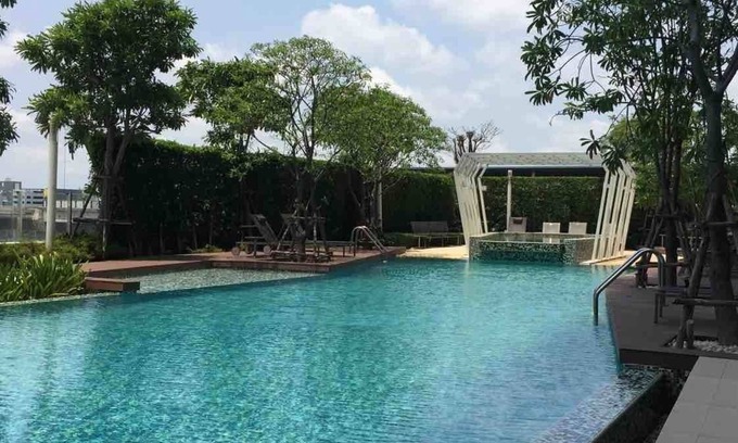Phra Khanong Nuea Apartment | 2BR Condo @ BTS Sukhumvit Line + Wifi