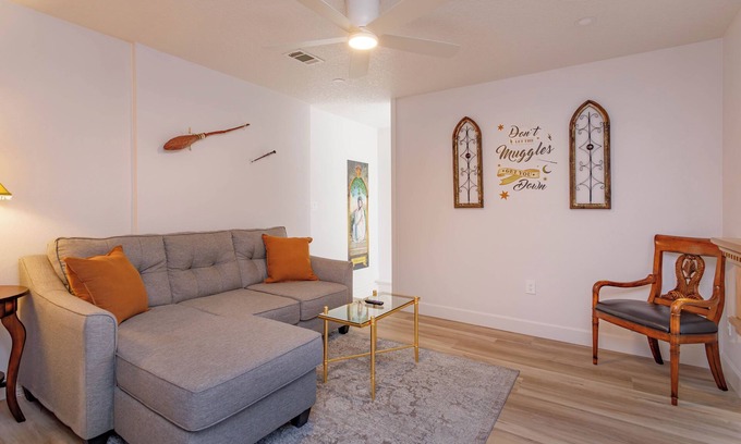 Southwest Orlando House | 2Br Harry Potter Themed Home 7mins from Universal
