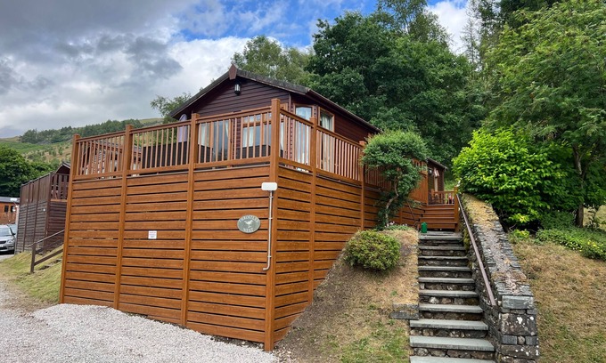 Troutbeck Cabin | 2br-Lodge-Sleeps4-ValleyView-PetFriendly
