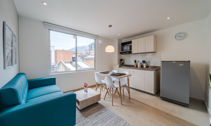 Financial District Apartment | 2BR Magnificent Apartment in Chapinero Alto with Laundry Facilities