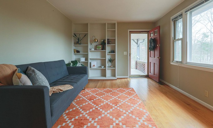 Nashville House | 2BR Retro Hillside Oasis - Conveniently Located to the Best of Nashville!
