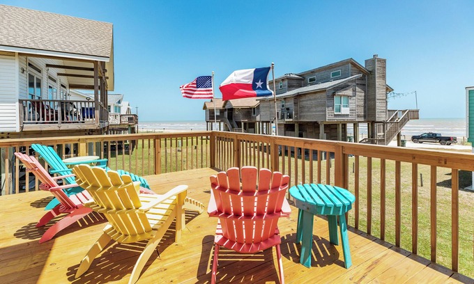 Spanish Grant House | 2nd Row Beachside w/Gulf Views, Updated Interior, 2 Decks & Easy Beach Access