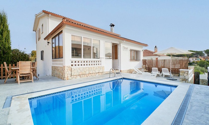 Blanes Villa | 2TEN01 - House for 10 people with private pool located near the beach and the center of Blanes