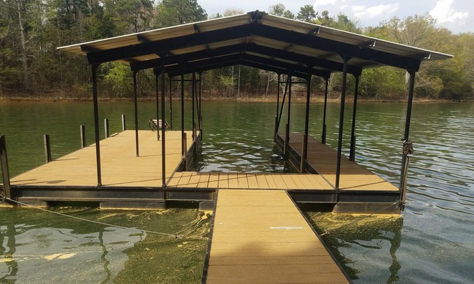 Reed Creek House | 3-074 Songbird/Sleeps 6/Private Covered Dock/WiFi/Pets Welcome Lakefront