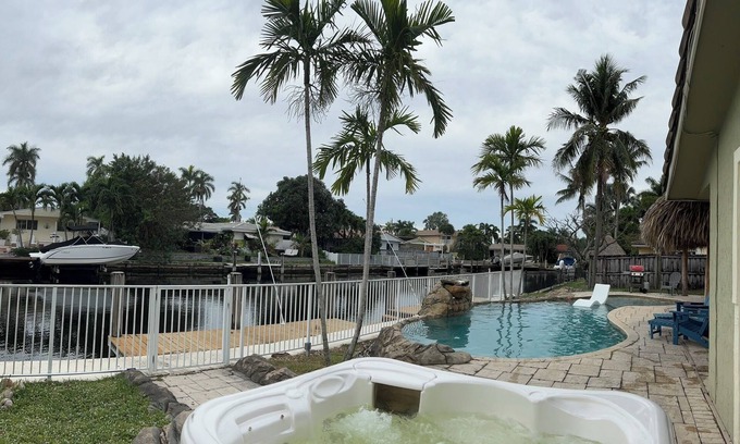 Coral Ridge Isles House | 3/3 W Pool & Hot tub Ft. Lauderdale 5911