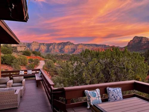 Sedona House | 3-acre Private Designer Villa-forever Views!
