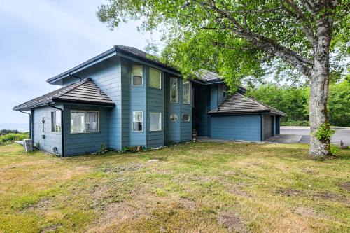 Brookings House | 3-Acre Property Beachfront Home in Smith River!