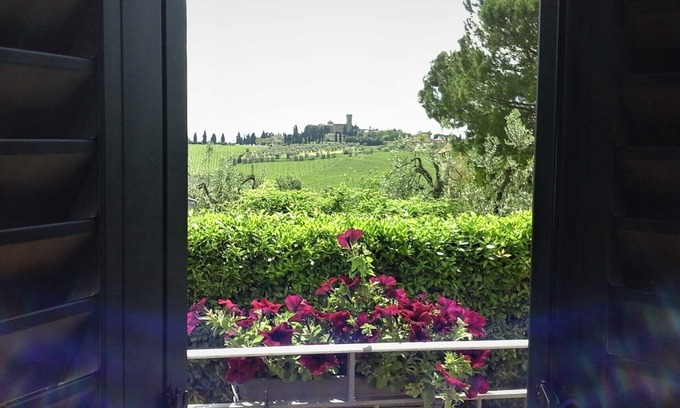 Montespertoli Villa | 3 BDR House view on the Chianti hills wide basement ideal for families/friends
