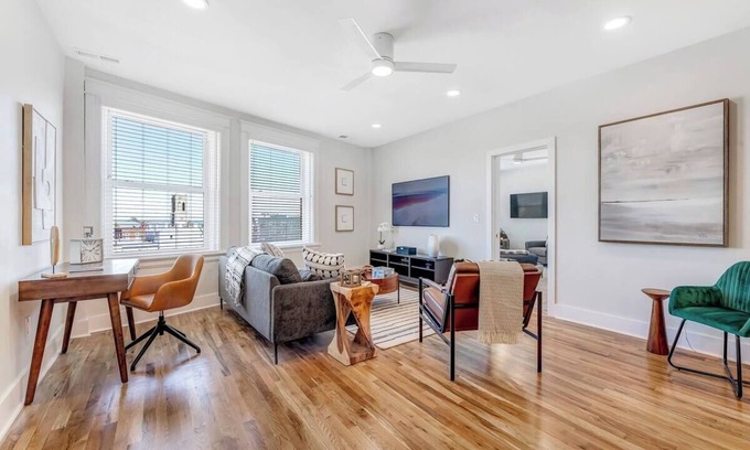 Walnut Hills Condo | 3 Bdrm 3 Full Bath Tower View walk up