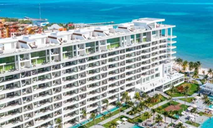 Punta Sam Apartment | 3 BDRM BEACH ROOFTOP PENTHOUSE/LIMOUSINE SERVICE