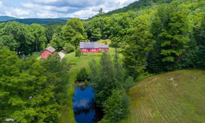 Weston Other | 3 bdrm Stillwater Farmhouse near 4 ski resorts