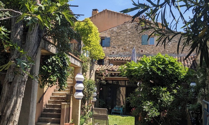 Saint-Martin-de-la-Brasque House | 3 Bedroom Private vacation home in Saint-Martin-de-la-Brasque