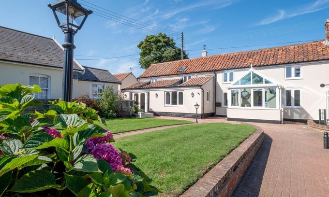 Thorpeness House | 3 Beach Cottages - Aldeburgh Coastal Cottages