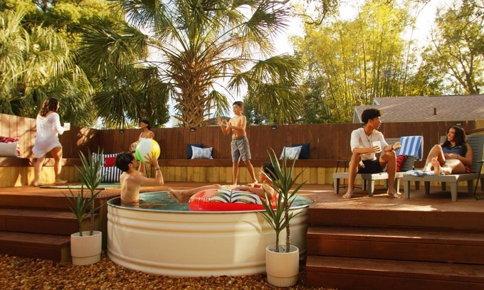 St. Petersburg House | 3 bed, 2 bath - long stays welcome! House with pool and fenced backyard minutes from St Pete & Tampa
