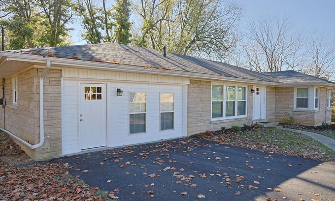 Lebanon House | 3 bed 2 bath with lovely outdoor space