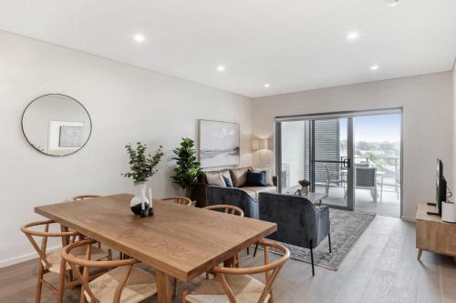Kiama Apartment | 3-Bed Apartment in Beautiful Kiama with Study Nook
