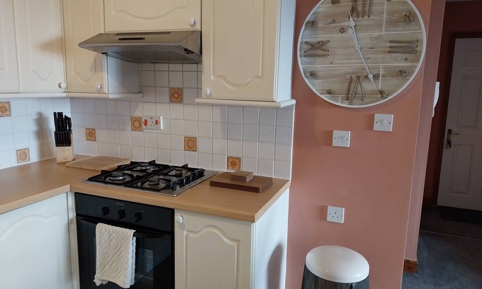 Lowestoft Apartment | 3-bed Apartment in Lowestoft With sea Views