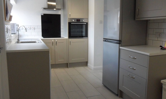 Newport House | 3 Bed Broomfield Road Newport Shropshire