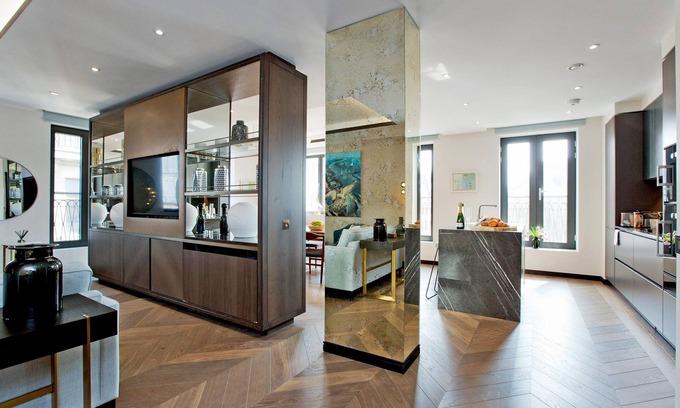 Soho Apartment | 3-bed Deluxe Apt 517