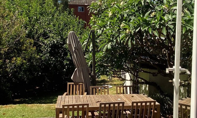 Randwick House | 3-Bed Family House with Garden. Walk to Coogee Beach. Pet friendly.n