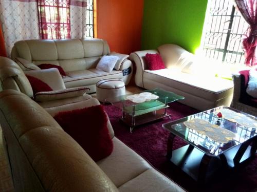 Kenya House | 3 Bed Guesthouse with with Water, Electricity Wifi