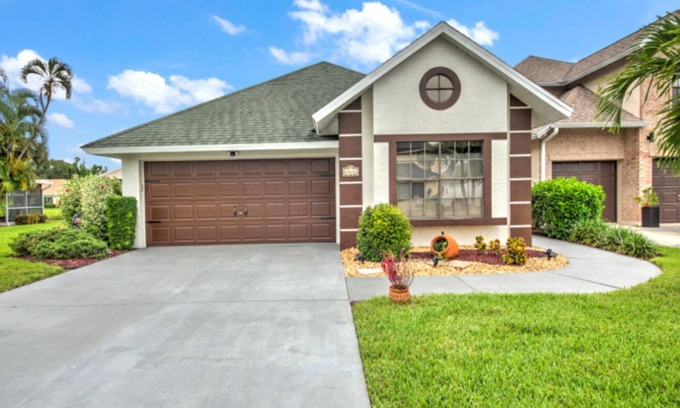 Biggar House | 3-bed house in fabulous Fort Myers with WiFi, AC, 6 miles from the Airport.
