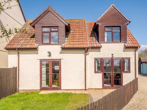 Berrow House | 3 bed in Brean WINDC