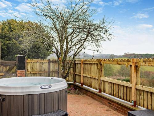 Nordley House | 3 Bed in Bridgnorth 94532