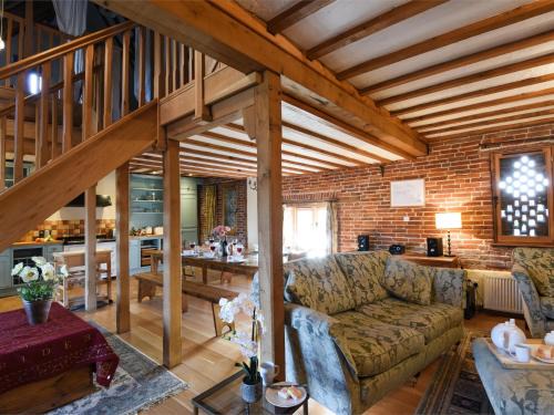 Melton Constable House | 3 Bed in Briston KT187