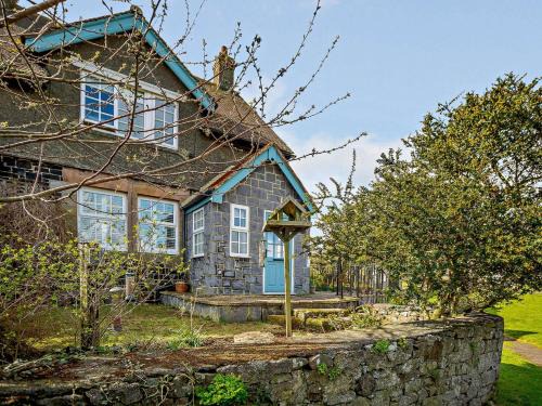 Dunstan House | 3 Bed in Craster 79436